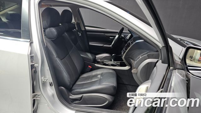 Nissan Altima 2014 — photo 11