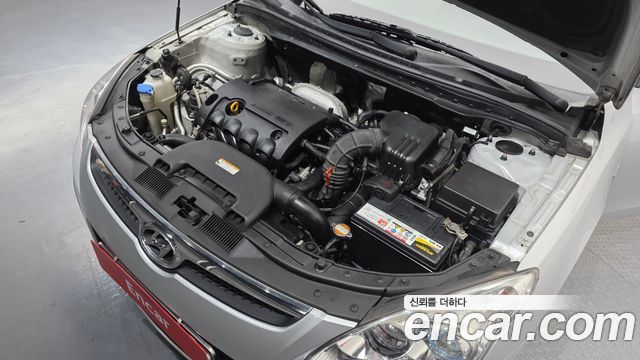 Hyundai i30 2010 — photo 6
