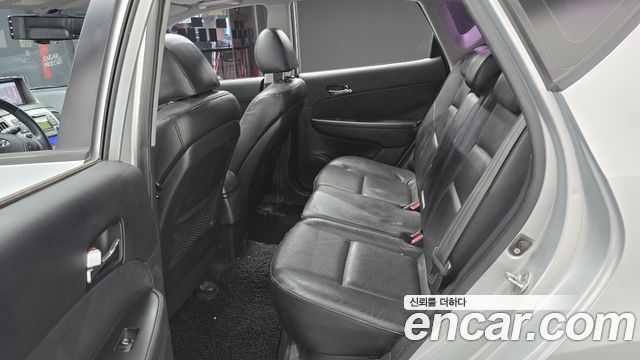 Hyundai i30 2010 — photo 13