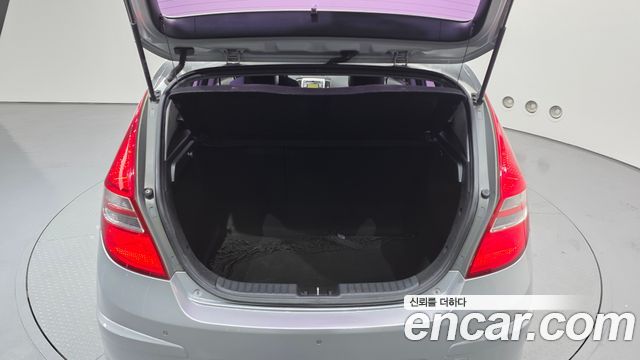 Hyundai i30 2010 — photo 20