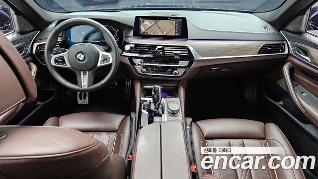 BMW 5-Series 2020 — photo 7