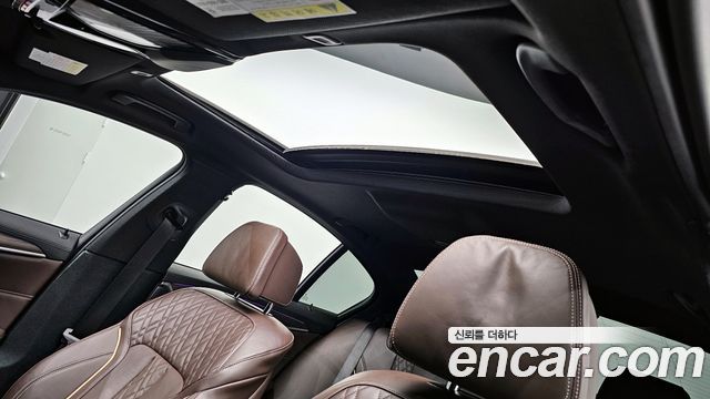 BMW 5-Series 2020 — photo 18