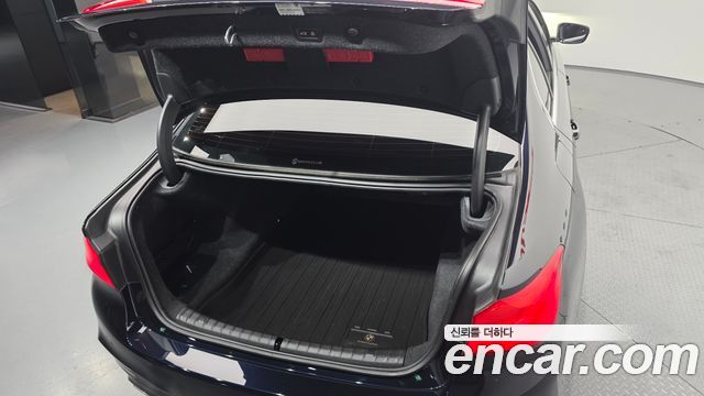 BMW 5-Series 2020 — photo 20