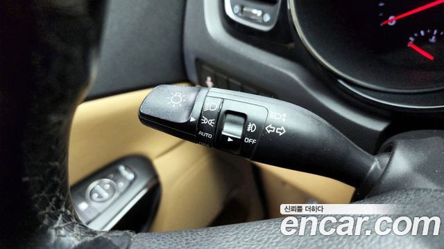 Kia Canival 2016 — photo 16
