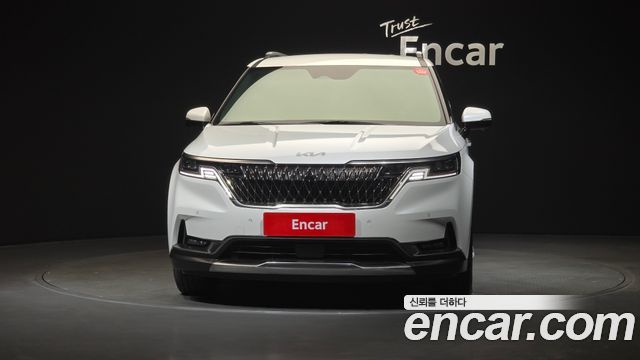 Kia Canival 2023 — photo 3