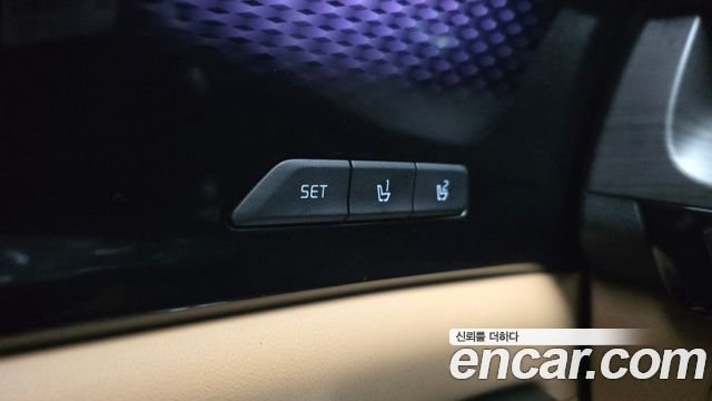 Kia Canival 2023 — photo 19