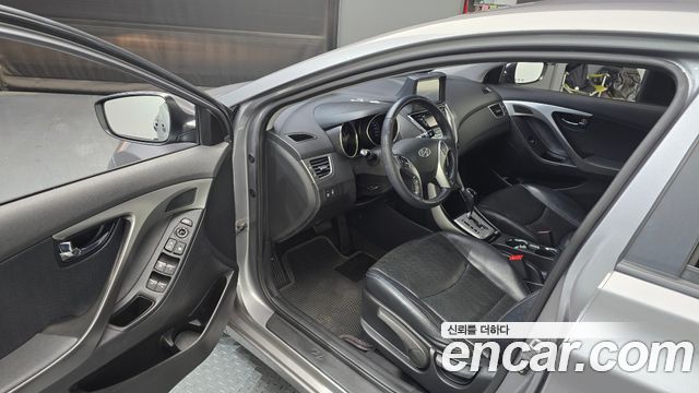 Hyundai AVANTE 2011 — photo 10