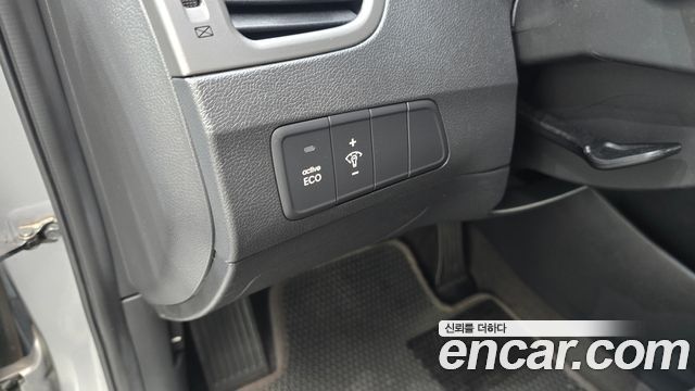 Hyundai AVANTE 2011 — photo 15
