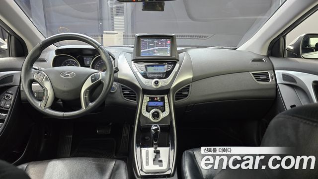 Hyundai AVANTE 2011 — photo 20