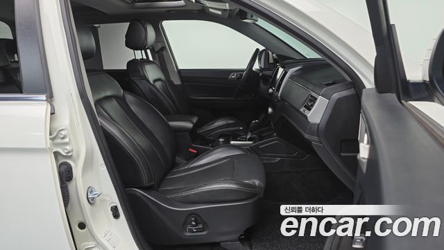 KG Mobility Rexton 2018 — photo 11