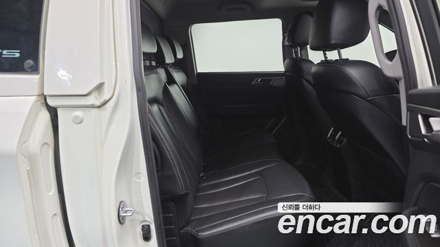 KG Mobility Rexton 2018 — photo 12