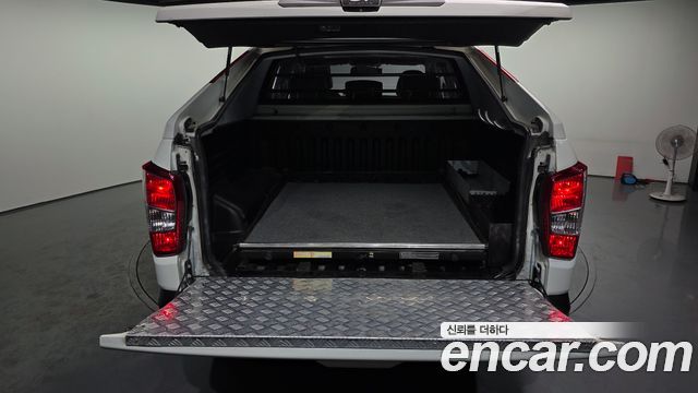KG Mobility Rexton 2018 — photo 20