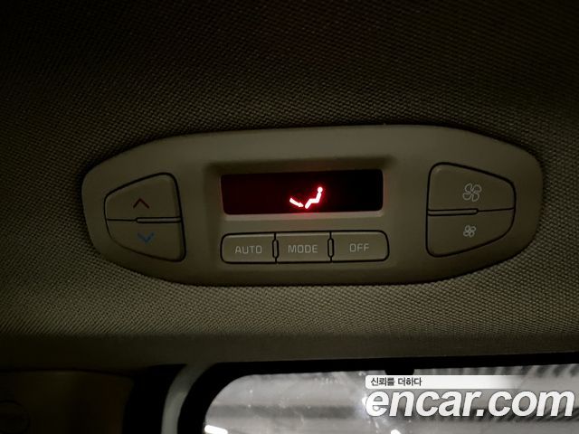 Kia Canival 2016 — photo 14