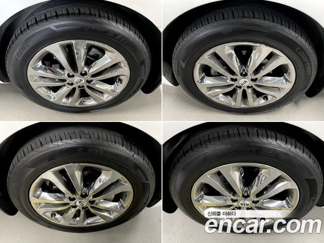 Kia Canival 2016 — photo 20