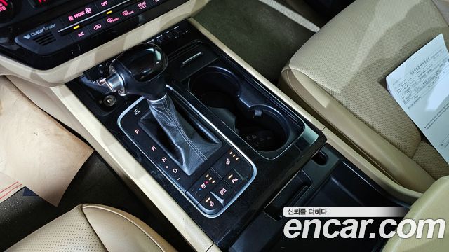 Kia Canival 2015 — photo 9