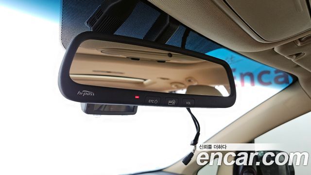 Kia Canival 2015 — photo 18
