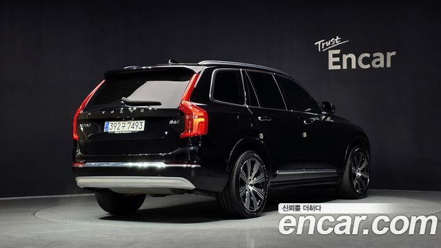Volvo XC90 2022 — photo 2