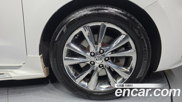 Kia Canival 2019 — photo 5