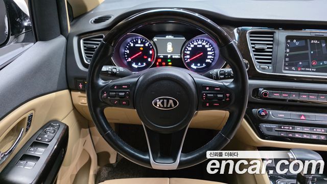 Kia Canival 2019 — photo 13