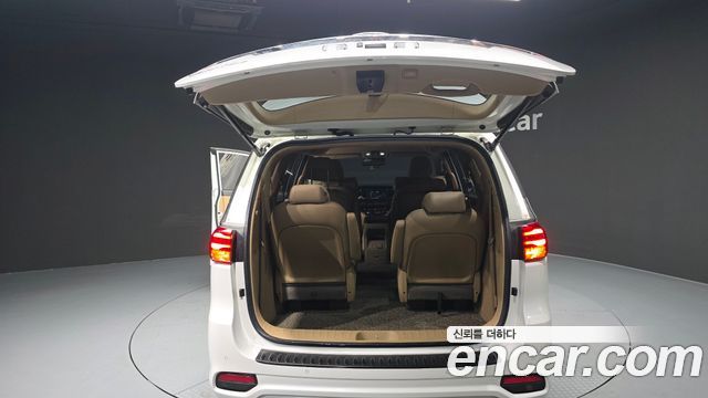 Kia Canival 2019 — photo 20