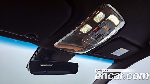 Genesis G80 2022 — photo 17