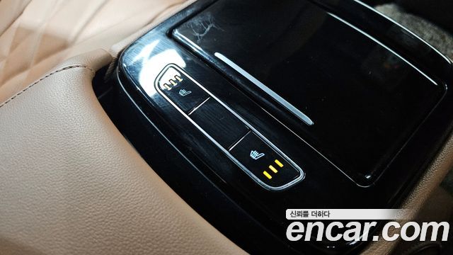 Genesis G80 2022 — photo 19