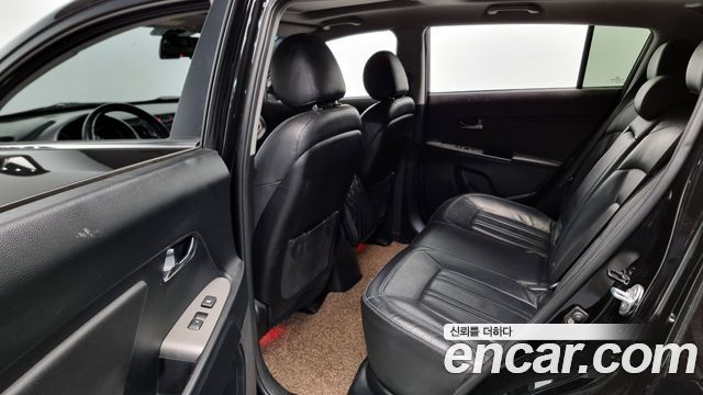Kia Sportage 2016 — photo 12