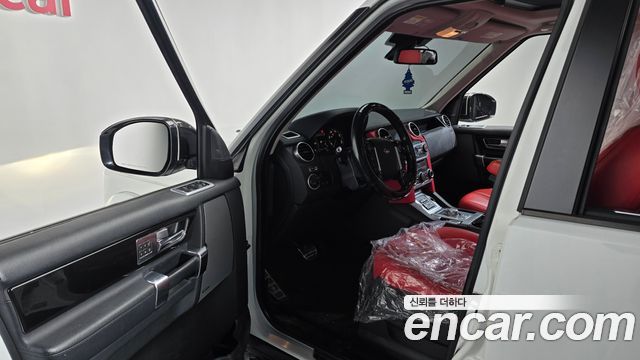 Land Rover Discovery 2015 — photo 10