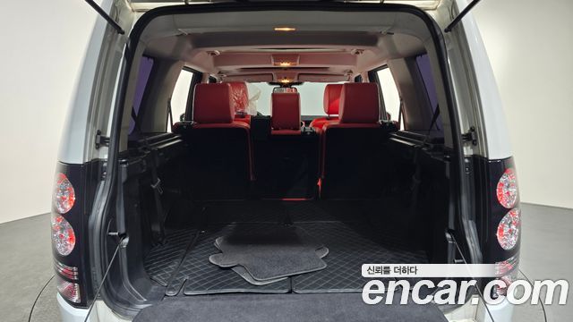 Land Rover Discovery 2015 — photo 20