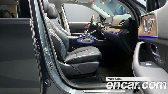 Mercedes-Benz GLS-Class 2020 — photo 10