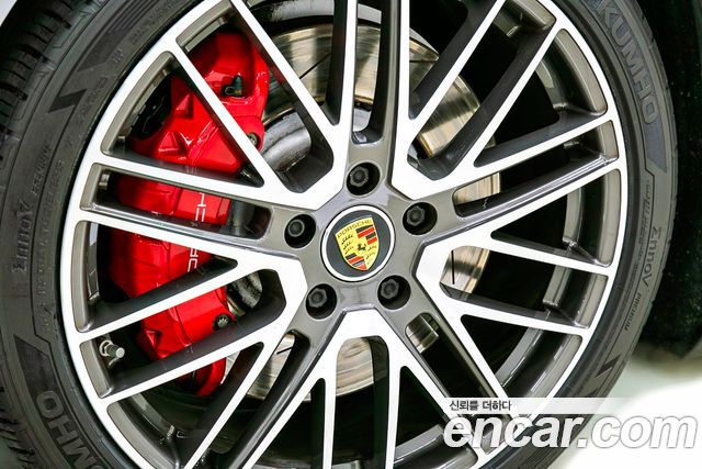 Porsche Panamera 2022 — photo 9