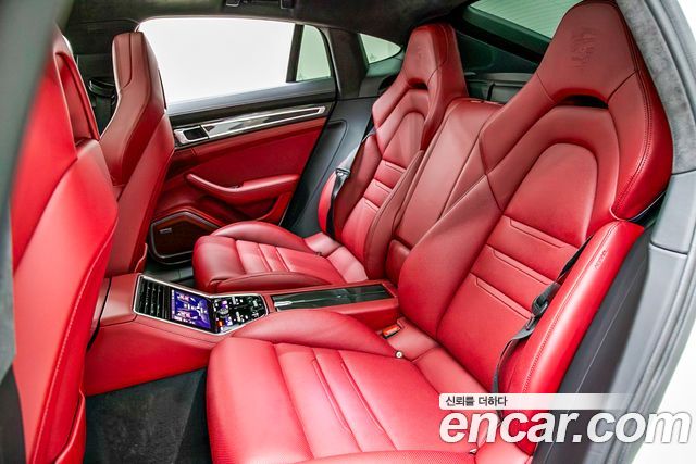 Porsche Panamera 2022 — photo 12
