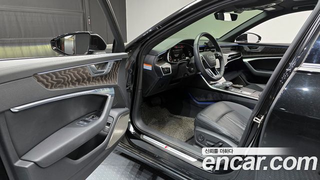 Audi A6 2021 — photo 11
