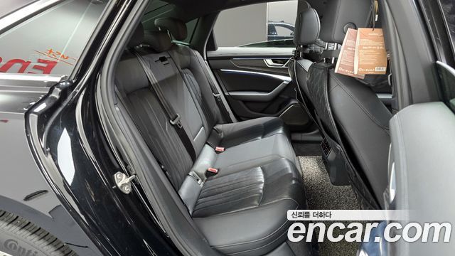 Audi A6 2021 — photo 12