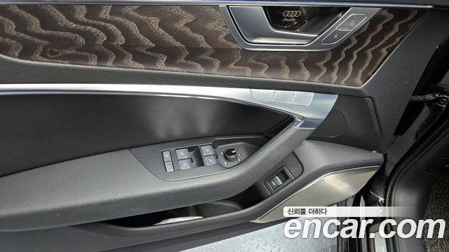 Audi A6 2021 — photo 17