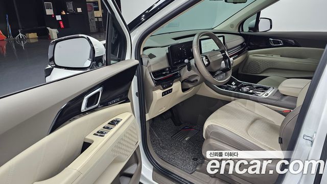 Kia Canival 2025 — photo 10