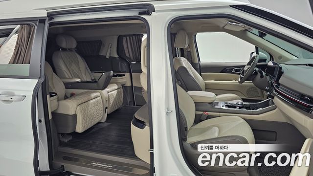 Kia Canival 2025 — photo 11