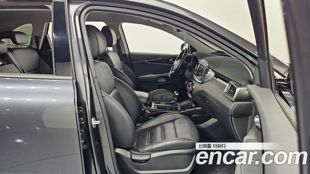 Kia Sorento 2019 — photo 10