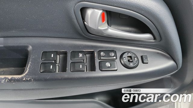 Kia pride 2014 — photo 12