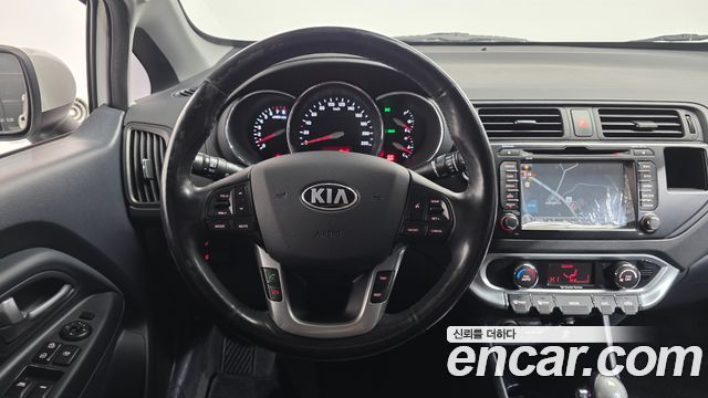 Kia pride 2014 — photo 14