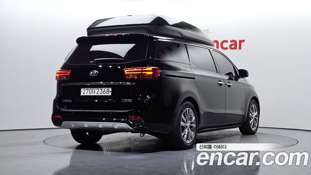 Kia Canival 2020 — photo 2