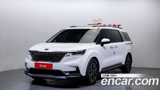 Kia Canival 2021 — photo 1