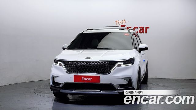 Kia Canival 2021 — photo 3