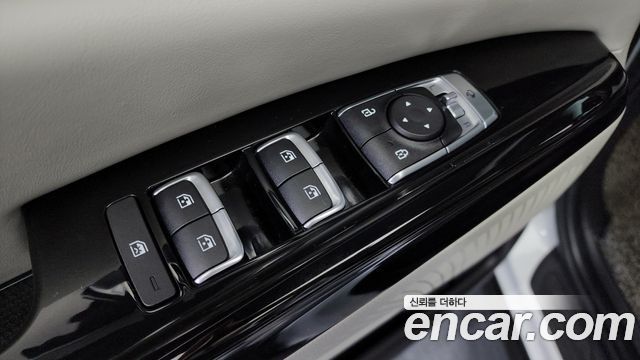 Kia Canival 2021 — photo 12