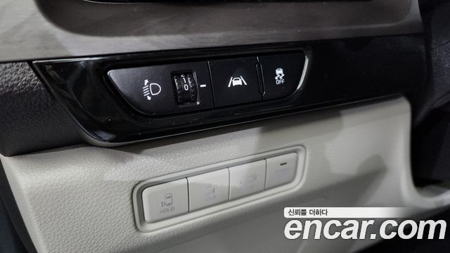 Kia Canival 2021 — photo 13