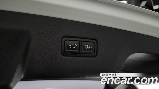 Kia Canival 2021 — photo 20