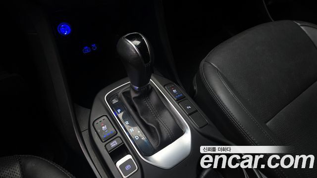 Hyundai Santafe 2017 — photo 9