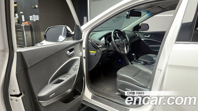 Hyundai Santafe 2017 — photo 11