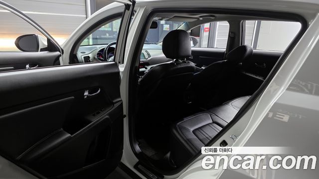 Kia Sportage 2014 — photo 11