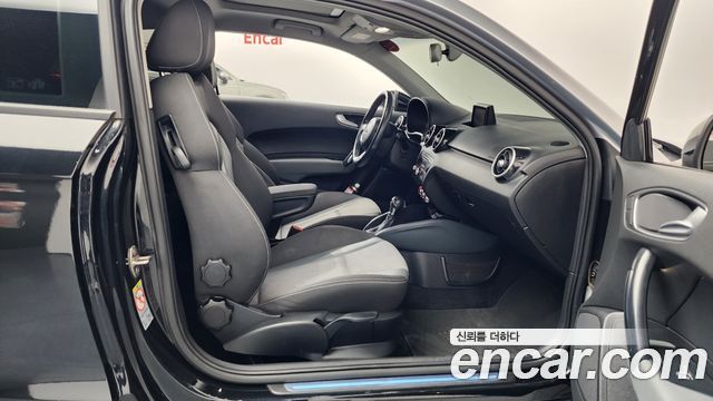 Audi A1 2015 — photo 11